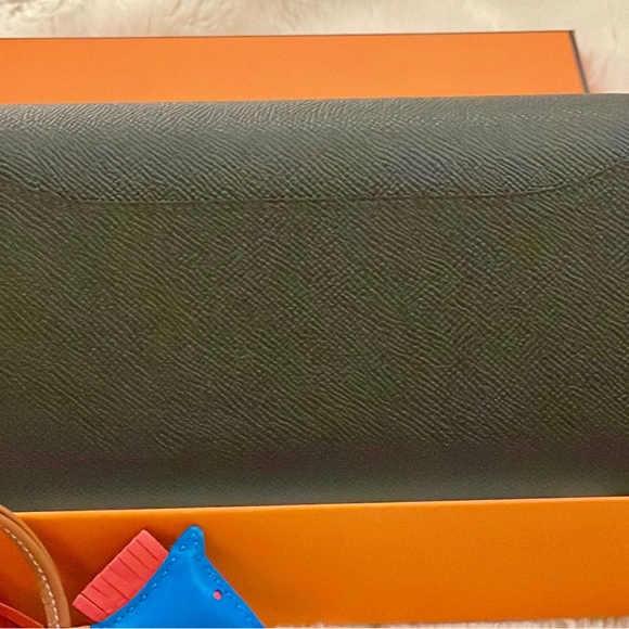 Hermes Constance Long To Go Wallet Black Epsom Gold Hardware WOC New! SOLD! - Picture 6 of 9